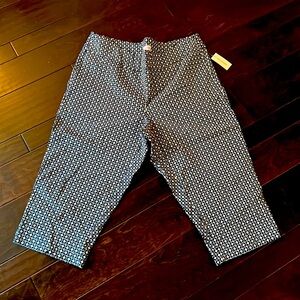 Molly & Isadora Capri pants